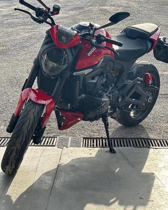 Ducati Monster 937