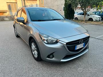 Mazda 2 III 2015