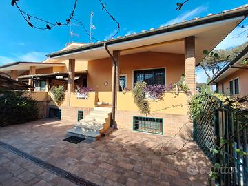 Villino infernetto Via Stradella Privato vende