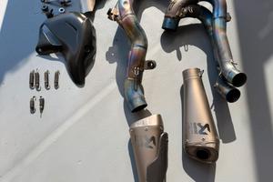 AKRAPOVIC TITANIO DUCATI V4