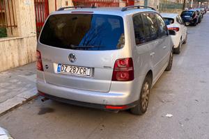 Volkswagen Touran 7