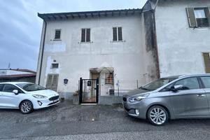 4 LOCALI A COLLESALVETTI