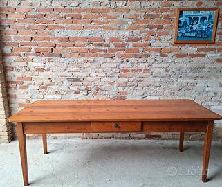 Tavolo in legno vintage
