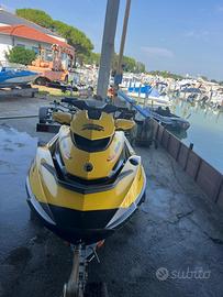 Moto d'acqua SEADOO RXT260IS
