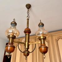Lampadario e lampade comodini stile vintage