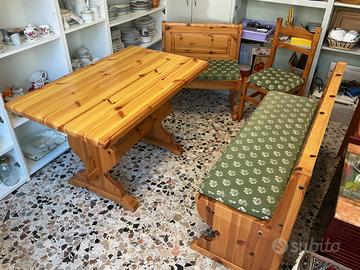 Mobili per tinello rustico