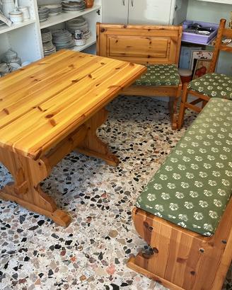 Mobili per tinello rustico