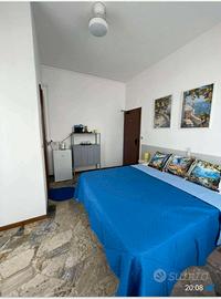 Stanza singola con bagno privato e balcone