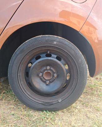 4 cerchi in ferro Ford Fiesta 