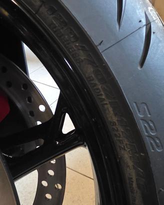 Gomme nuove 2026 montate su bmws1000rr
