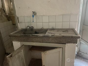 Lavello vintage anni 50 in graniglia