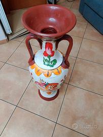 ancora dipinta a mano