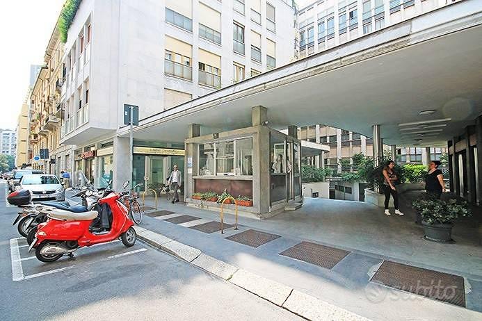 Immobile di 90 m² con 2 locali a Milano - Altro