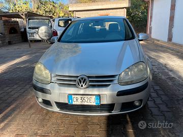 Wolksvagen Golf