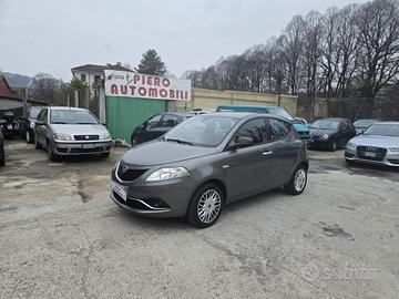 Lancia Ypsilon 1.2 69 CV 5 porte Silver