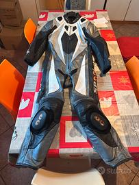 Tuta moto Spool intera in pelle!