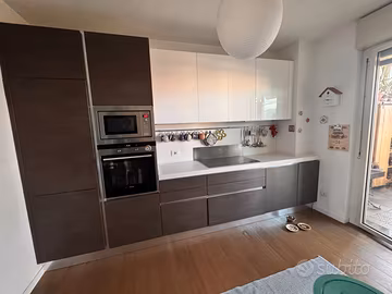 CUCINA CON ELETTRODOMESTICI  2COMPOSIZIONI LINEARI