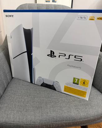 PS5 Slim 1TB + 2 controller DualSense + 10 giochi
