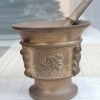 mortaio antico in ottone