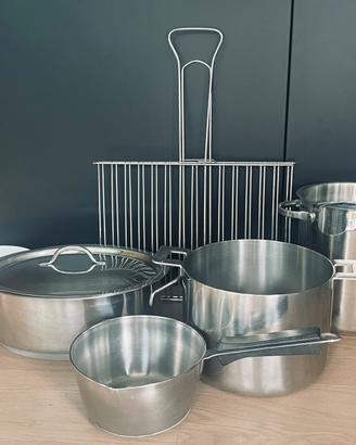 Batteria di pentole da cucina