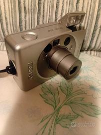 Fotocamera analogica anno 2000