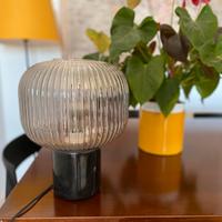 Lampada da tavolo base in marmo