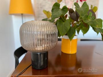 Lampada da tavolo base in marmo