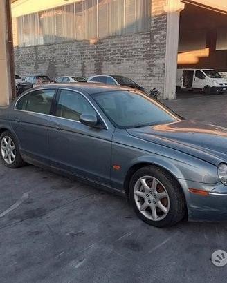 Jaguar S- Type 2008 2.7 V6 Demolita - Per Ricambi