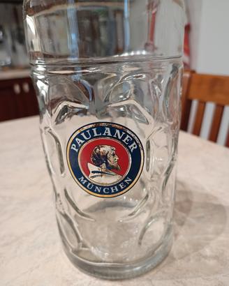 bicchieri e Paulaner