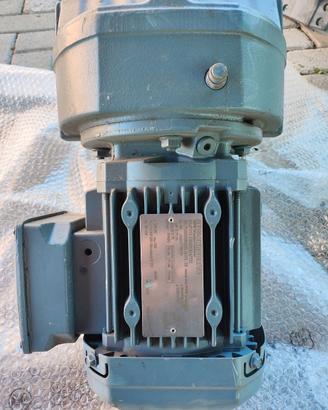 Motoriduttore SEW FA67/G