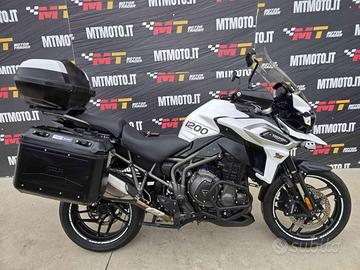 TRIUMPH Tiger 1200 XRT con Valige