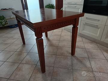 Tavolo da pranzo allungabile + 4 sedie