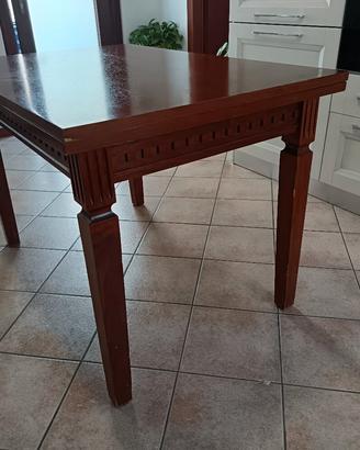 Tavolo da pranzo allungabile + 4 sedie
