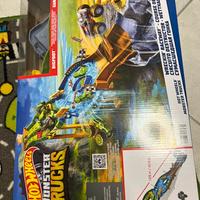 Pista hotwheels monster truck