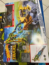 Pista hotwheels monster truck
