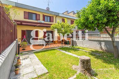 Villa a schiera Marano di Napoli [MV2162VRG]