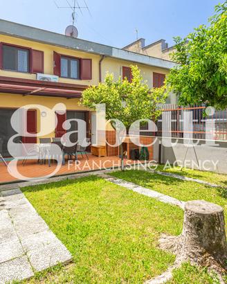 Villa a schiera Marano di Napoli [MV2162VRG]