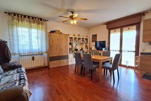 Appartamento di 75 m² con 3 locali e box auto a Ve