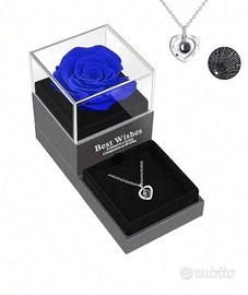 Cofanetto con rosa più collana