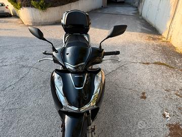 Sh 125 con parabrezza