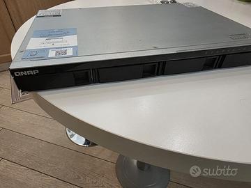 NAS QNAP 1U TS-431XeU + hard disk 4x8TB