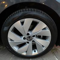 Cerchi originali Volkswagen da 17 e gomme nuove