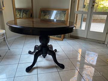 Tavolo rotondo in mogano