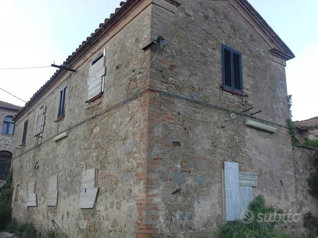 Immobile in asta di 8755 m² con più di 5 locali a - Vista 3
