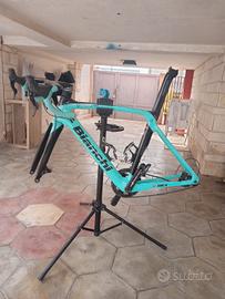 bianchi oltre XR4 tg 55 gruppo campagnolo potenza