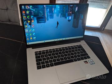 PC HUAWEI MATEBOOK D 15,6"  8/256 GB ARGENTO