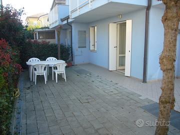 Appartamento con spazio esterno, garage + p. auto