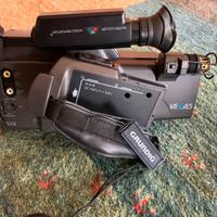 Grundig VS-C45 videocamera con accessori