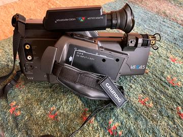 Grundig VS-C45 videocamera con accessori