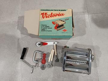 Macchina per Tirare la Pasta